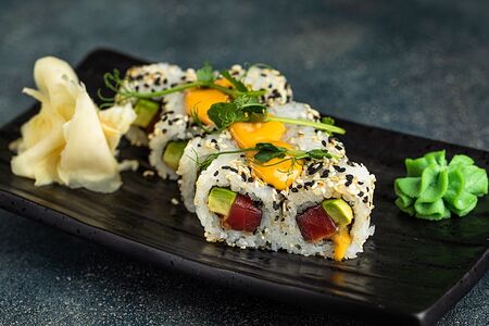 Спайс-ролл с тунцом