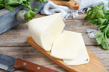 Сыр сулугуни