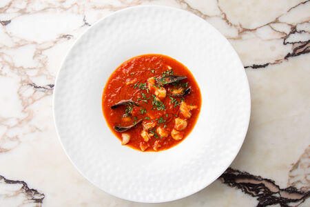 Томатный суп качукко с морепродуктами