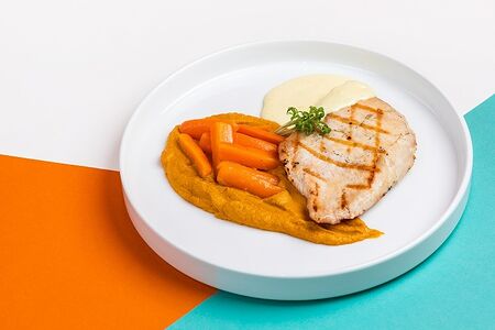 Сочная куриная грудка с пюре моркови