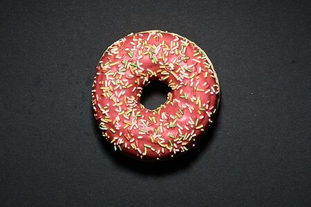 Донат Клубника