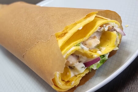 Шаурма с курицей в тортилье