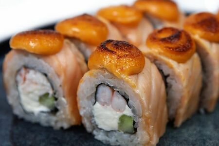 Запеченный ролл Пекин