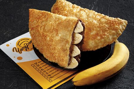 Чебурек с бананом и нутеллой