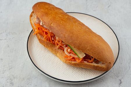 Хот-дог с сосиской