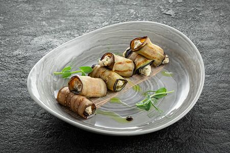 Рулетики из баклажана по-грузински