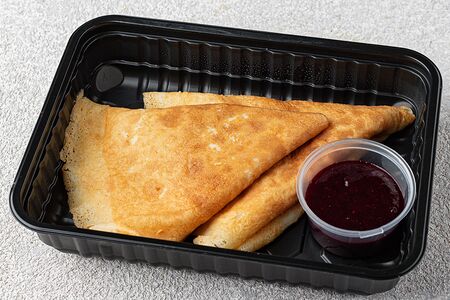 Блинчики с домашним вареньем