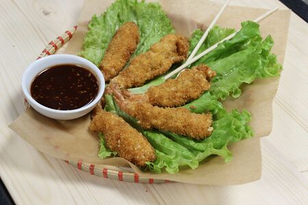 Том там бот 