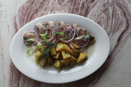 Сельдь с картофелем