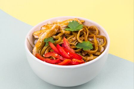 Вок L удон по-китайски