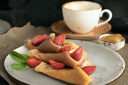 Блины домашние со сметаной