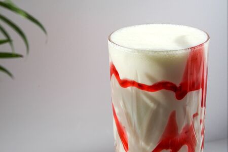 Милкшейк Вишня-банан