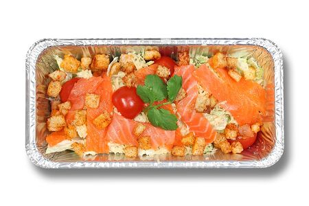 Салат Цезарь с лососем