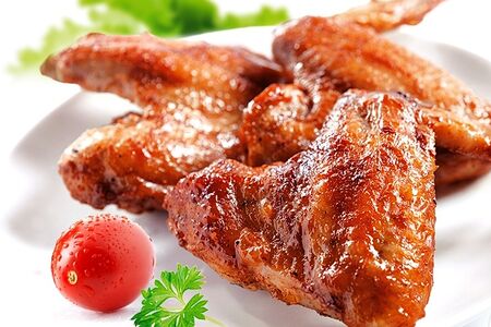 Крылышки куриные с соусом