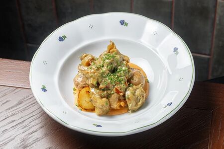 Рагу из рапанов с толченным картофелем