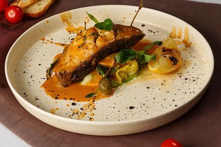 Палтус с ложными папардели и крымским соусом