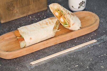 Шаурма с креветкой