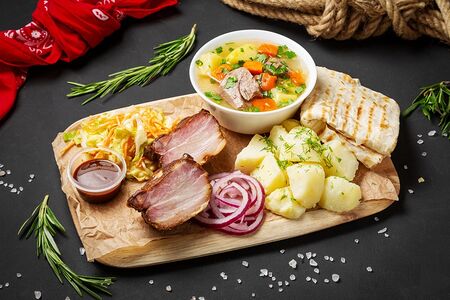 Ланч Свинина на ребре