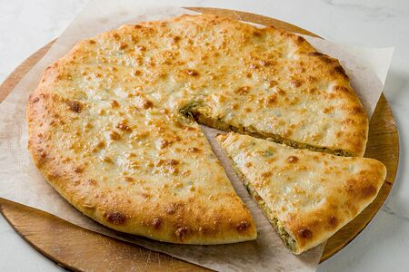 Пирог с капустой, яйцом и луком