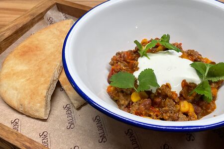 Чили кон Карне