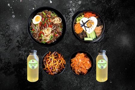 Набор 1 :Ню Жоу мен (1 шт.), пибимпаб с говядиной (1 шт.), кимчи с морковью (1 шт.), чанч жоу (1 шт.), жасминовый айс ти (2 шт., 500 мл)