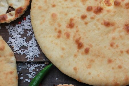 Пирог с капустой и специями