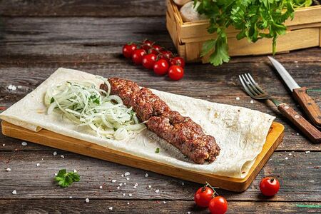 Люля-кебаб из говядины и баранины