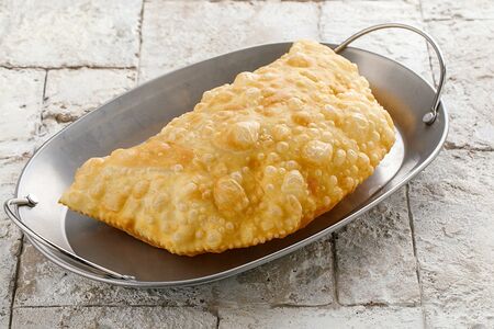 Чебурек с сыром