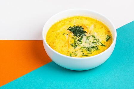 Куриный суп с лапшой