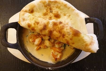 Креветки фламбе в сливочном соусе острые