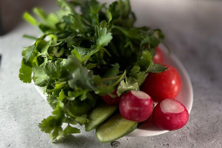 Нарезка свежих овощей