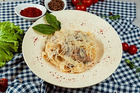 Феттуччине с курицей