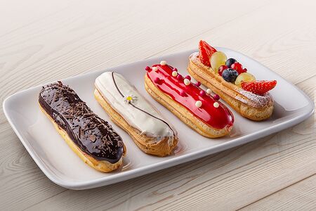 Эклер шоколадный