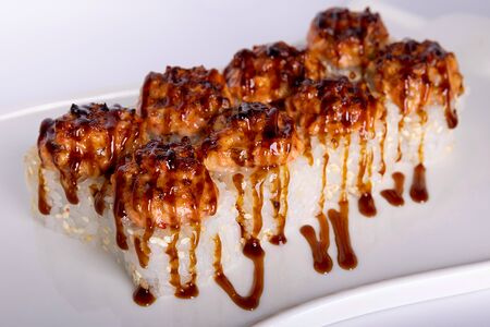 Ролл с угрем