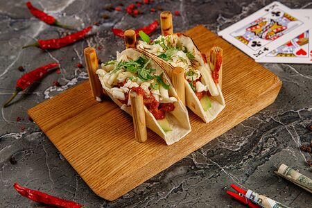 Тако с говядиной