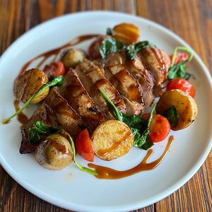 Куриное филе гриль с мини-картофелем