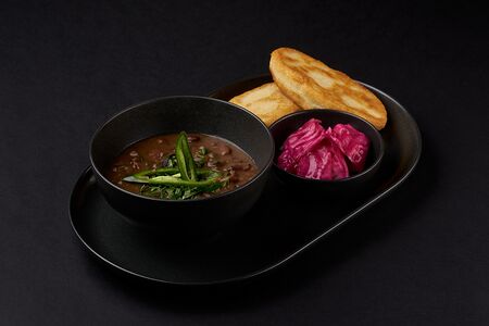 Лобио из красной фасоли  и гурийской капустой