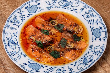 Лосось, трюфель, кумкват