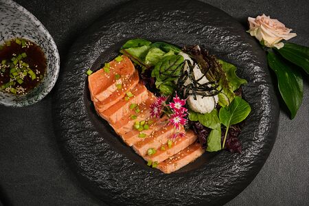 Татаки из лосося