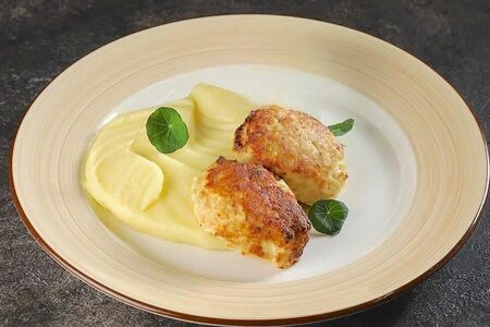 Куриные котлетки с пюре