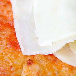 Посыпной бортик из моцареллы