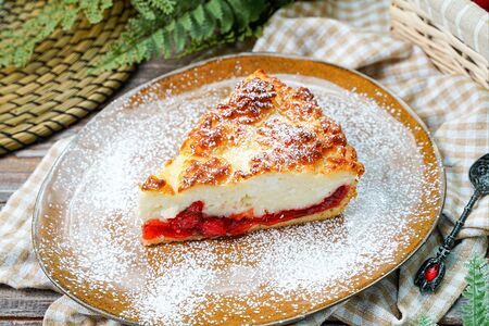 Чизкейк с клубникой