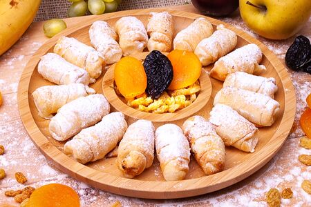 Рогалики Курага-чернослив