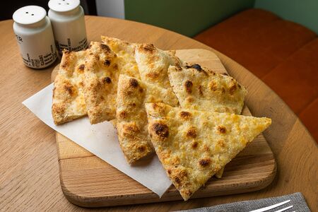 Фокачча с пармезаном