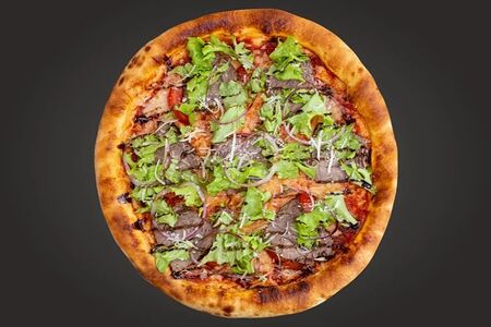 Пицца с ростбифом