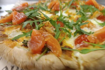 С креветками и лососем шеф-посола