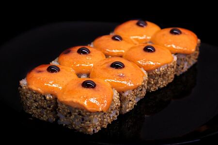 Запеченный острый ролл с курицей