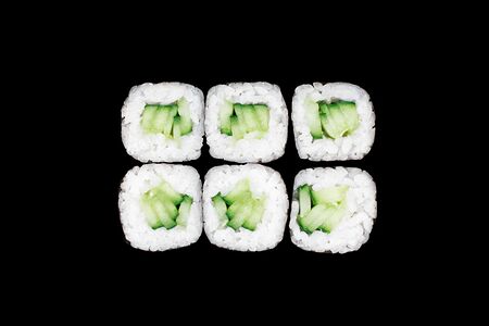 Ролл с огурцом