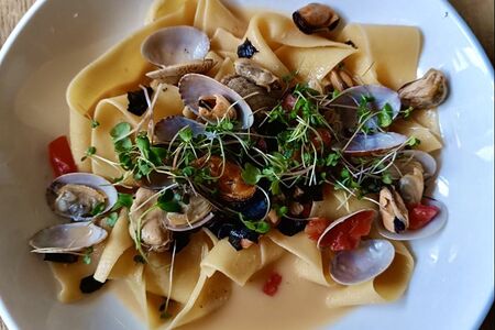 Тальятелле с вонголе и мидиями