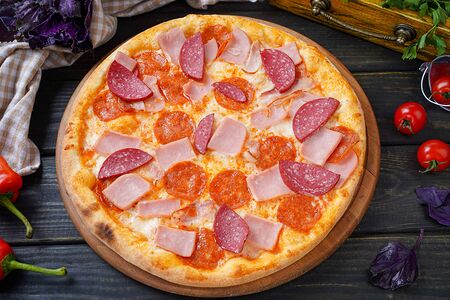 Пицца Мясное ассорти